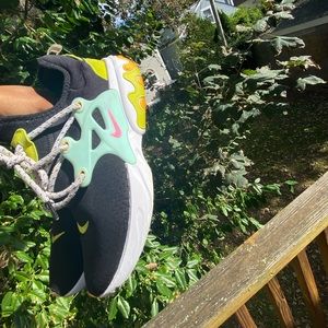Nike women’s shoes